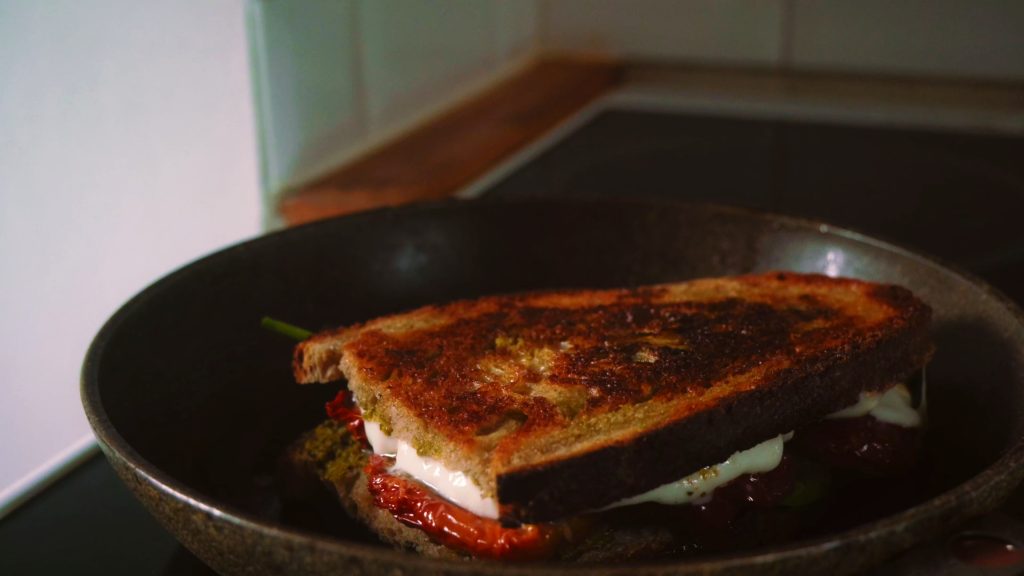 Grilled Mozzarella Sandwich ⎟ Flying Oiseau